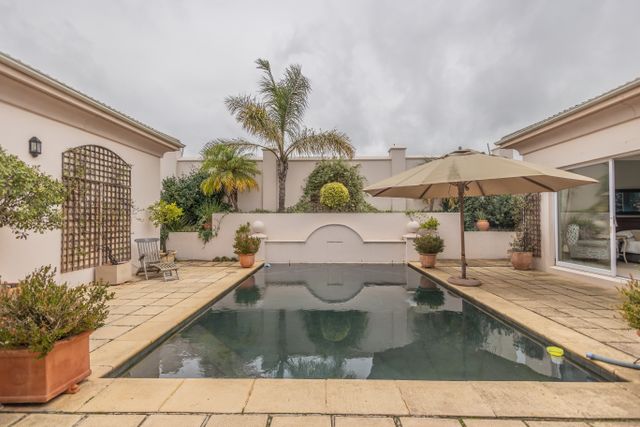 5 Bedroom Property for Sale in Aurora Western Cape